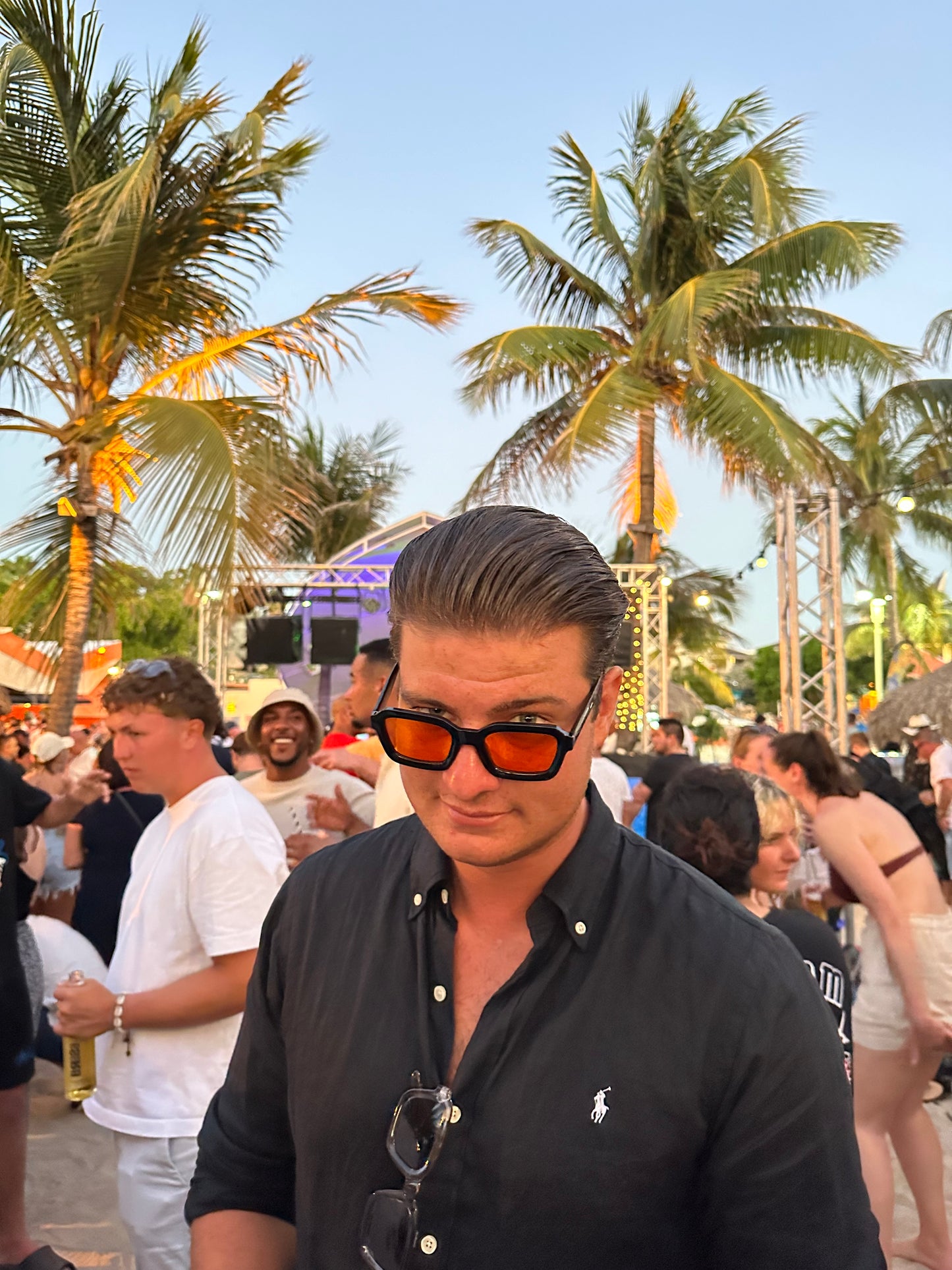KINGSDAY GLASSES