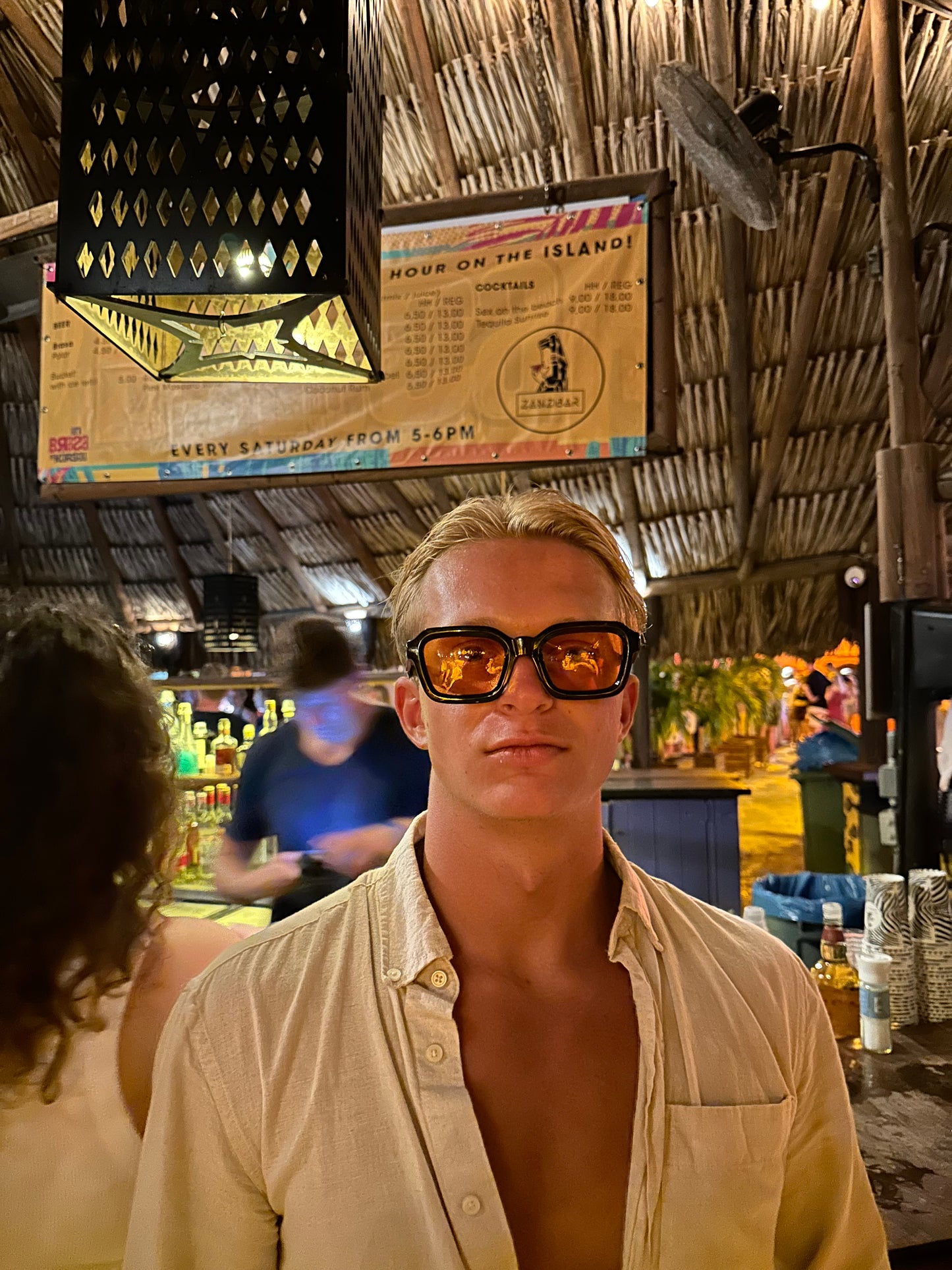 KINGSDAY GLASSES